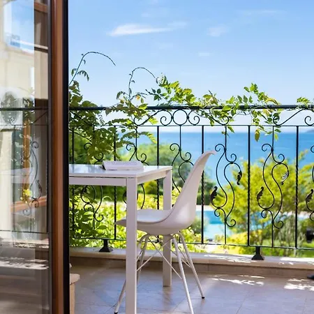 Royal Bay With Self Check-in Hotel 3*