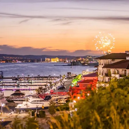 Hotel Royal Bay With Self Check-in 3*