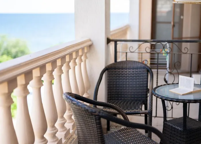 Royal Bay With Self Check-in Otel Sveti Vlas