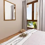 Royal Bay With Self Check-in 圣弗拉斯