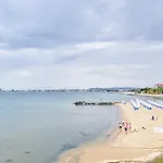 Royal Bay With Self Check-in 圣弗拉斯
