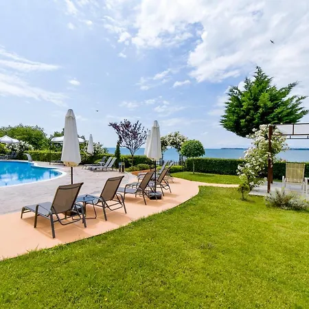 Royal Bay With Self Check-in