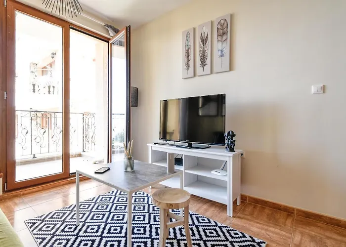 Ξενοδοχείο Royal Bay With Self Check-in 3*